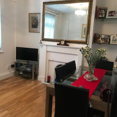 Bright Balham Apartment London Exterior foto